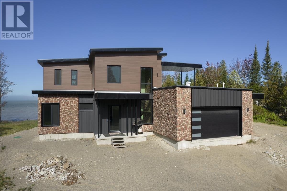 937-sunnyside-beach-road-sault-ste-marie-ontario-sm260411
