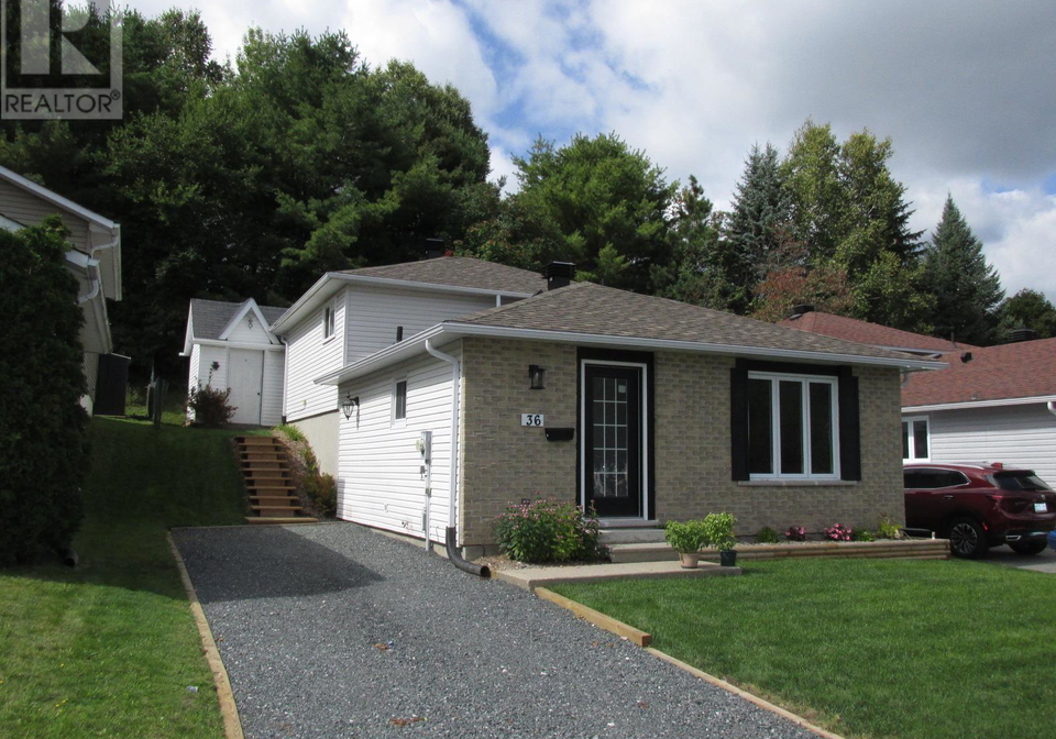 36-hergott-avenue-elliot-lake-ontario-sm260548