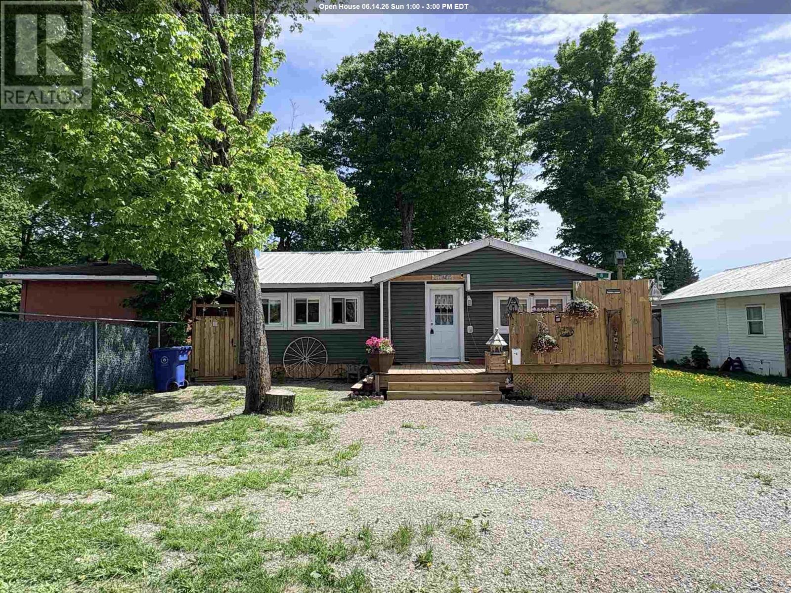 8-wildwood-drive-heyden-ontario-sm260572