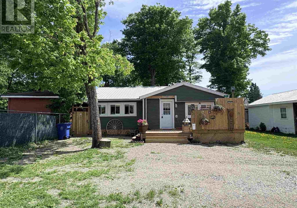 8-wildwood-drive-heyden-ontario-sm260572