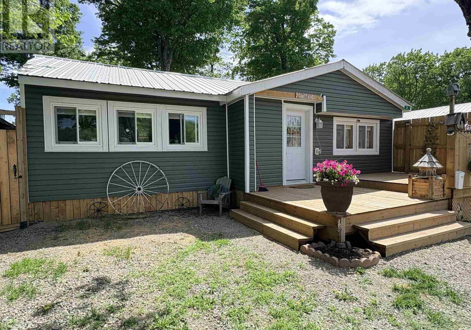 8-wildwood-drive-heyden-ontario-sm260572