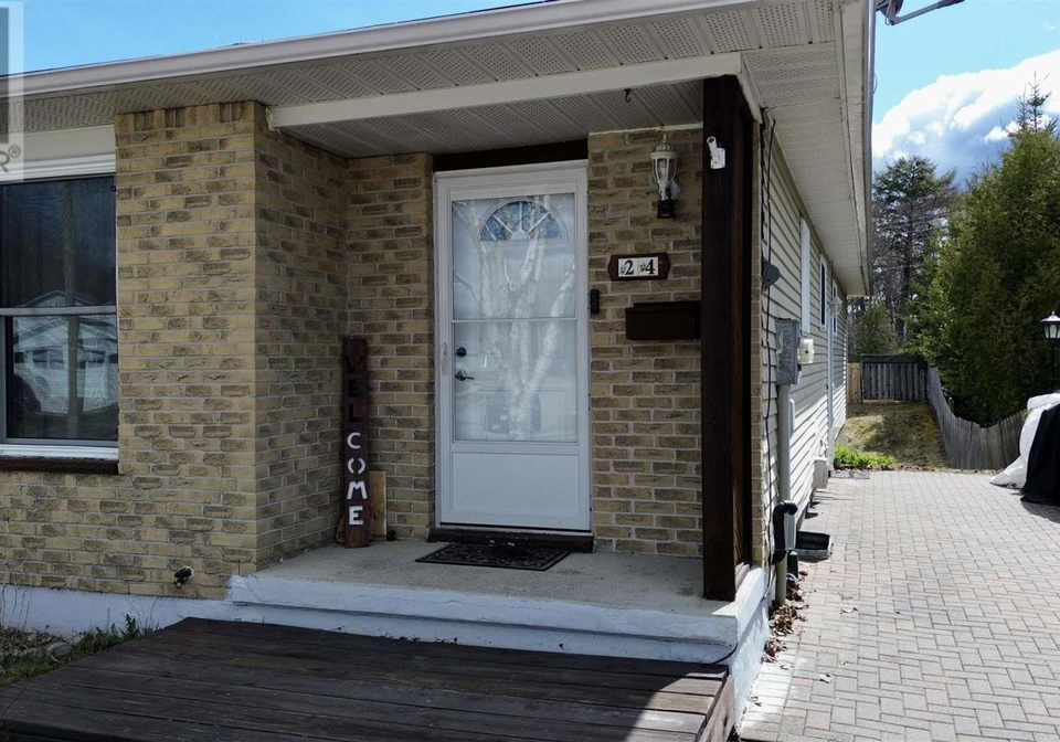 24-mcquarrie-place-elliot-lake-ontario-sm260630