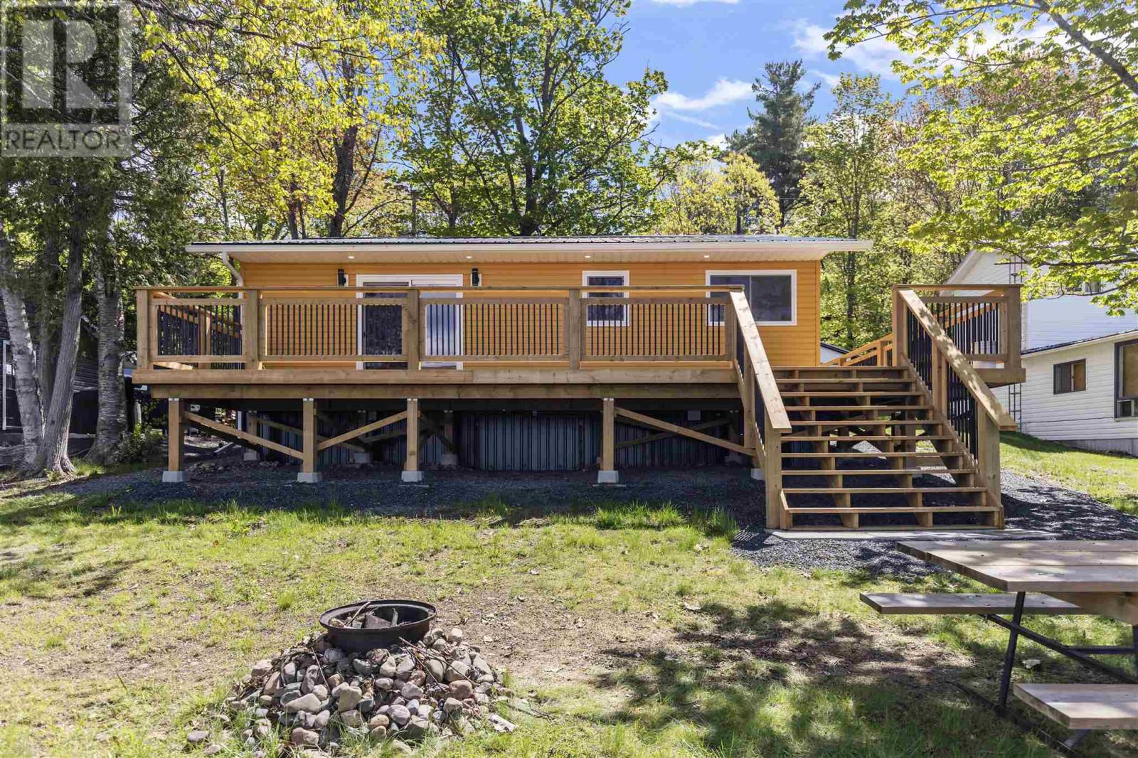 650b-sunset-beach-road-huron-shores-ontario-sm260642