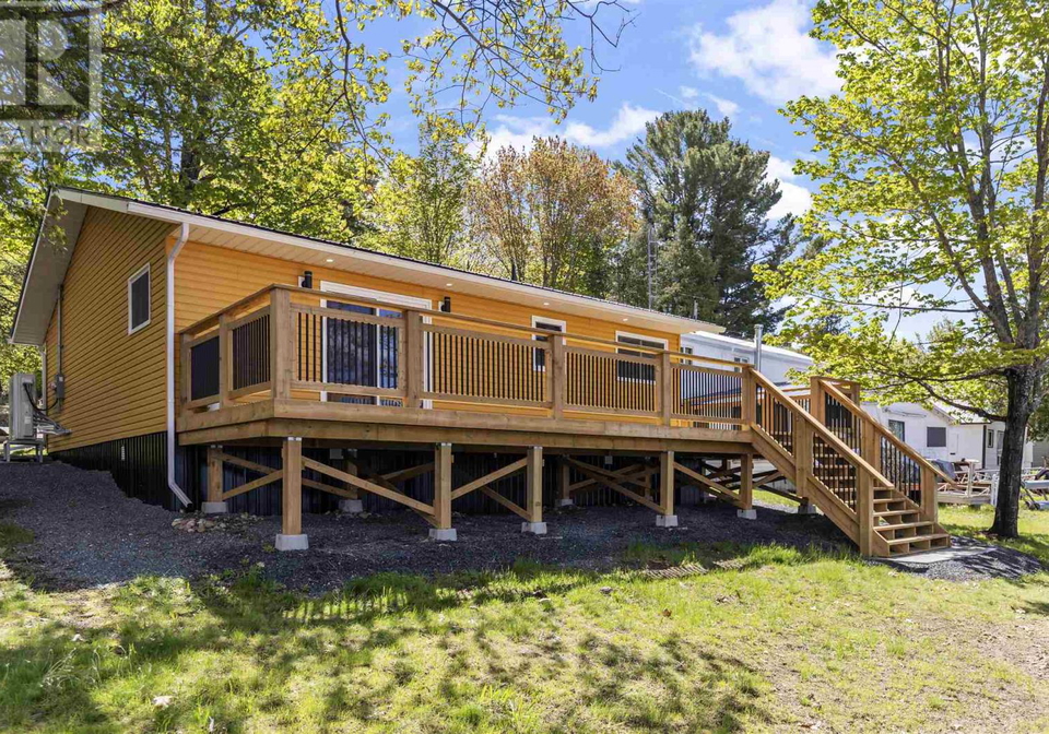 650b-sunset-beach-road-huron-shores-ontario-sm260642