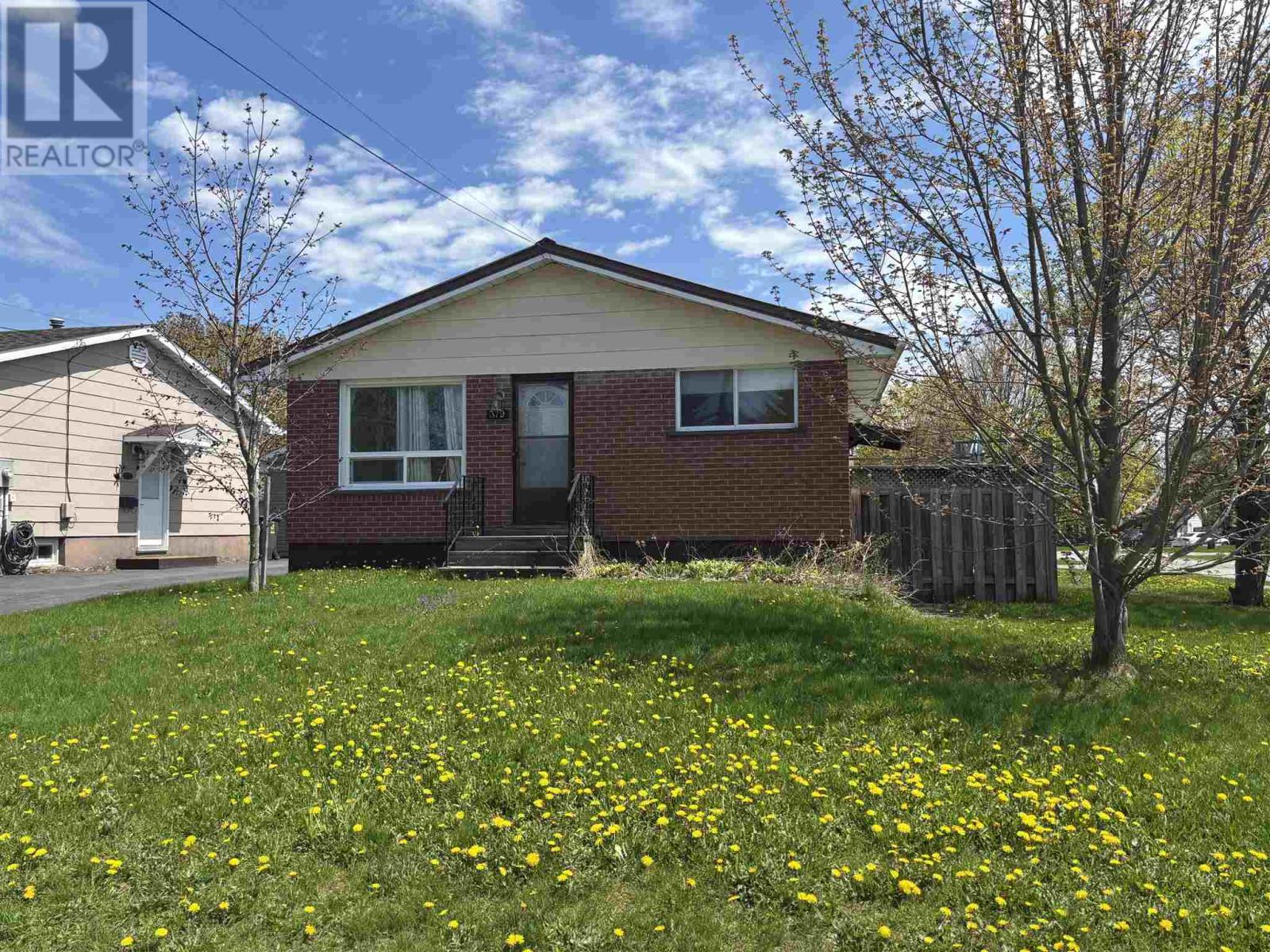 379-chambers-avenue-sault-ste-marie-ontario-sm260679