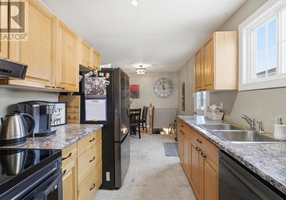 60-farrell-crescent-elliot-lake-ontario-sm260772
