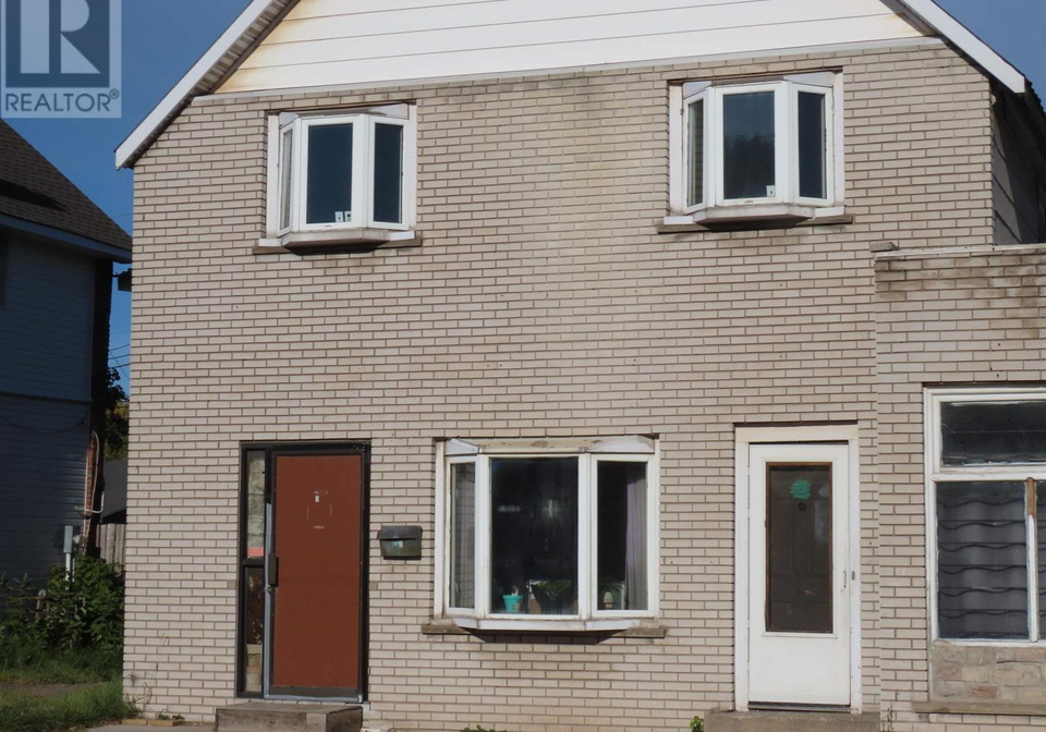 282-284-wellington-street-w-sault-ste-marie-ontario-sm260777