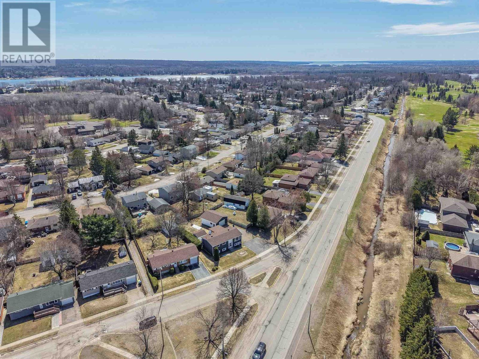 1-chambers-avenue-sault-ste-marie-ontario-sm260814