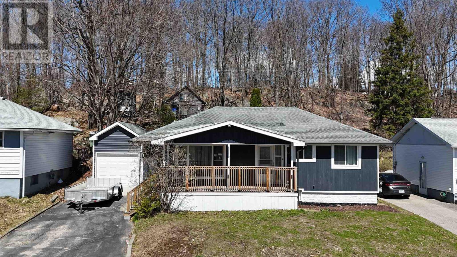 44-axmith-avenue-elliot-lake-ontario-sm260883