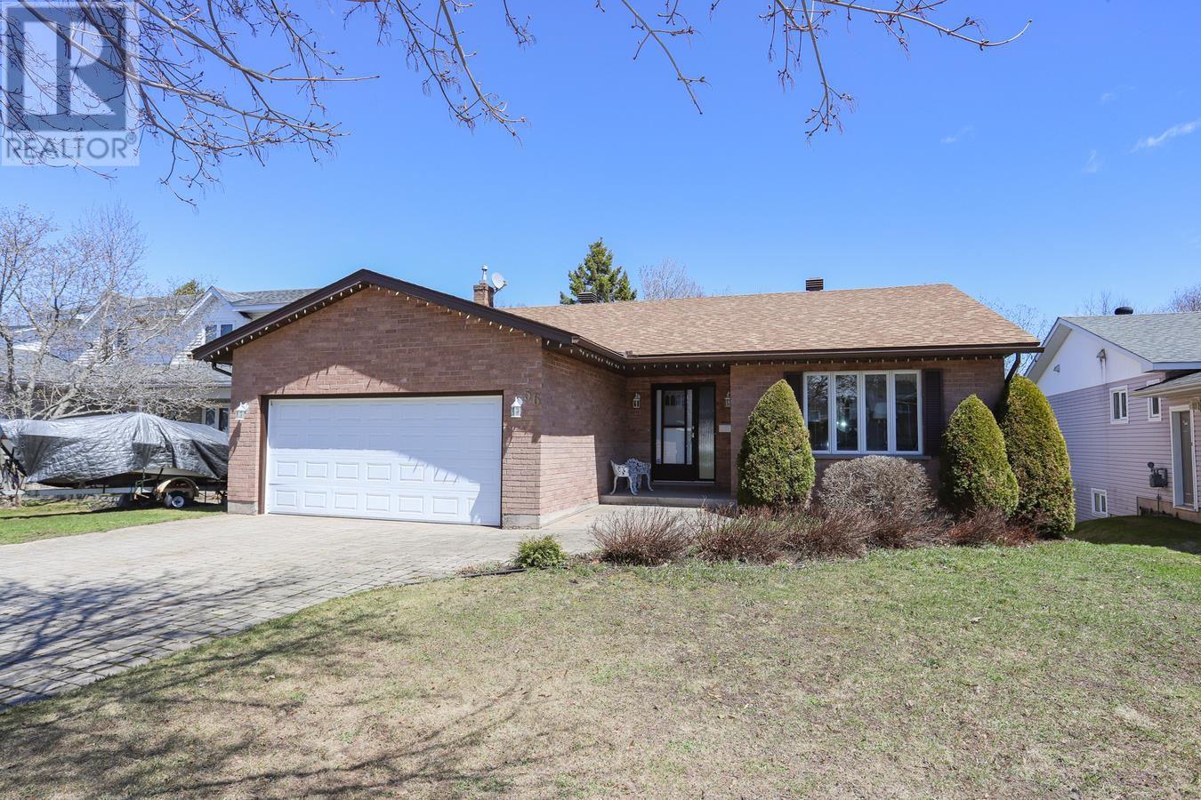 56-prince-charles-crescent-sault-ste-marie-ontario-sm260904