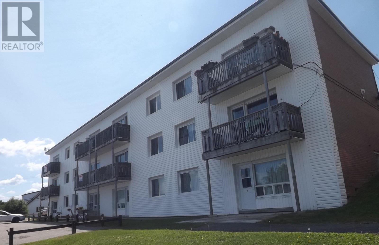 5-100b-hutchison-avenue-elliot-lake-ontario-sm260932