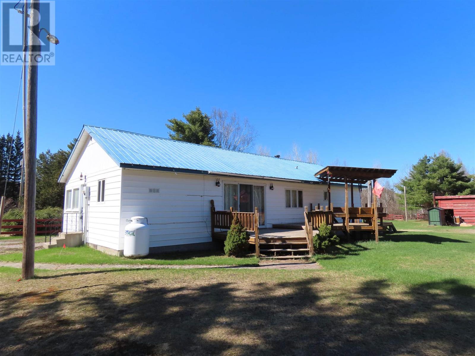 16-ski-hill-road-searchmont-ontario-sm260966