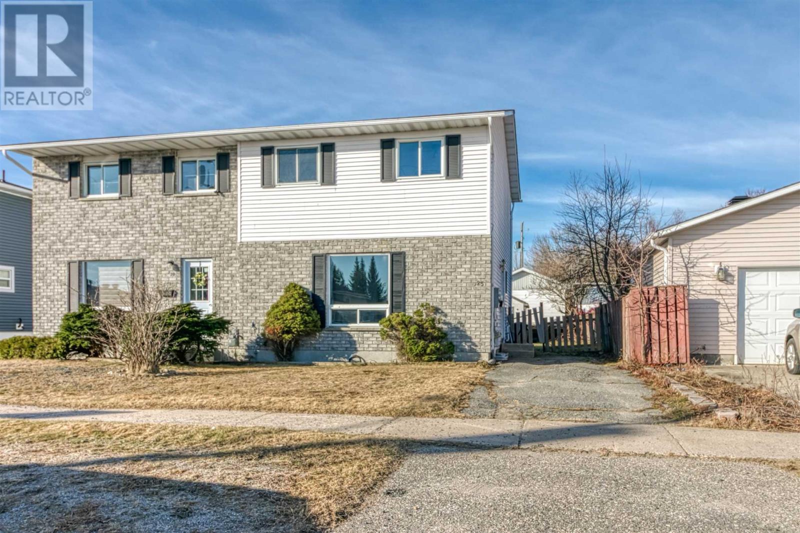 25-beaumier-crescent-elliot-lake-ontario-sm260973
