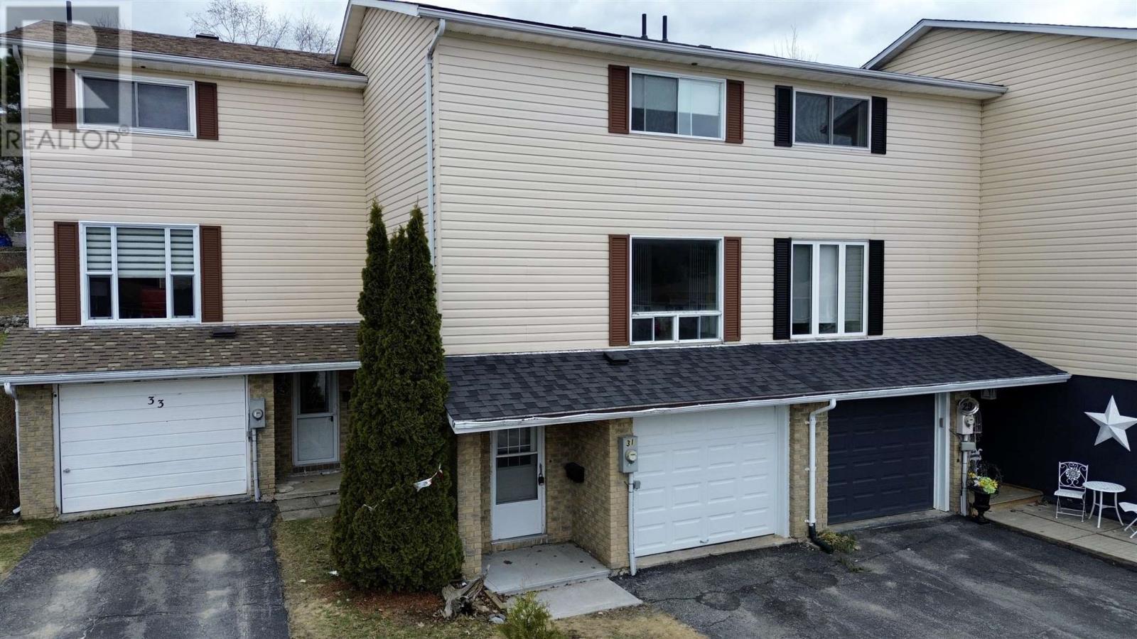 31-forest-place-elliot-lake-ontario-sm260979