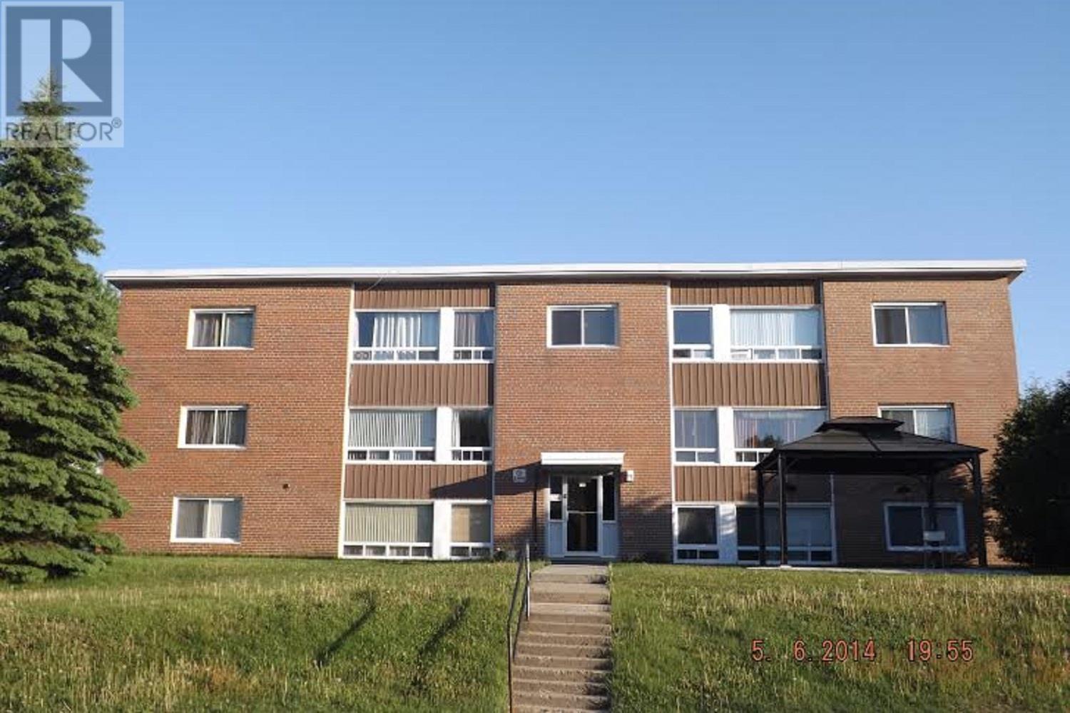 133-hillside-drive-n-4-elliot-lake-ontario-sm260995