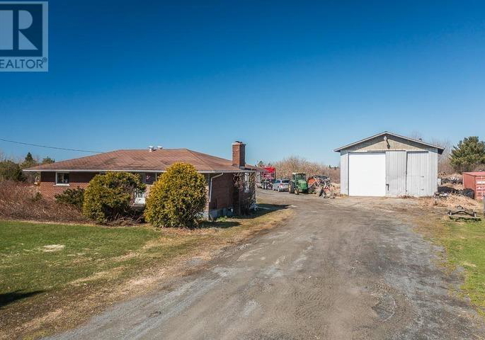 135-jeffrey-side-road-bruce-mines-ontario-sm261022