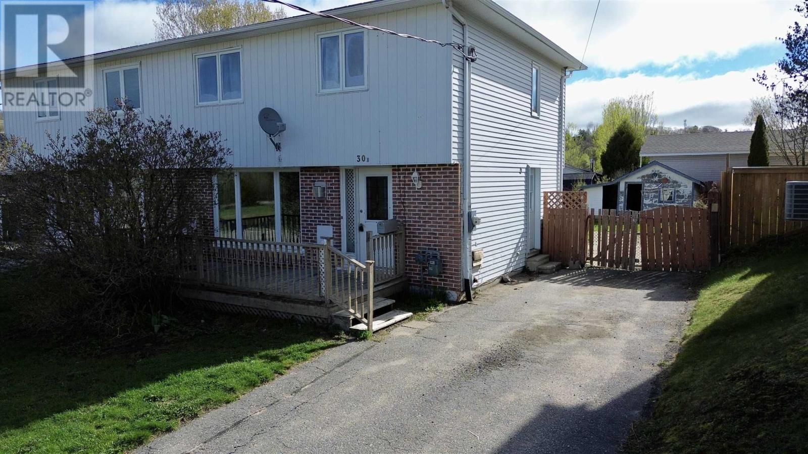30b-washington-crescent-elliot-lake-ontario-sm261073