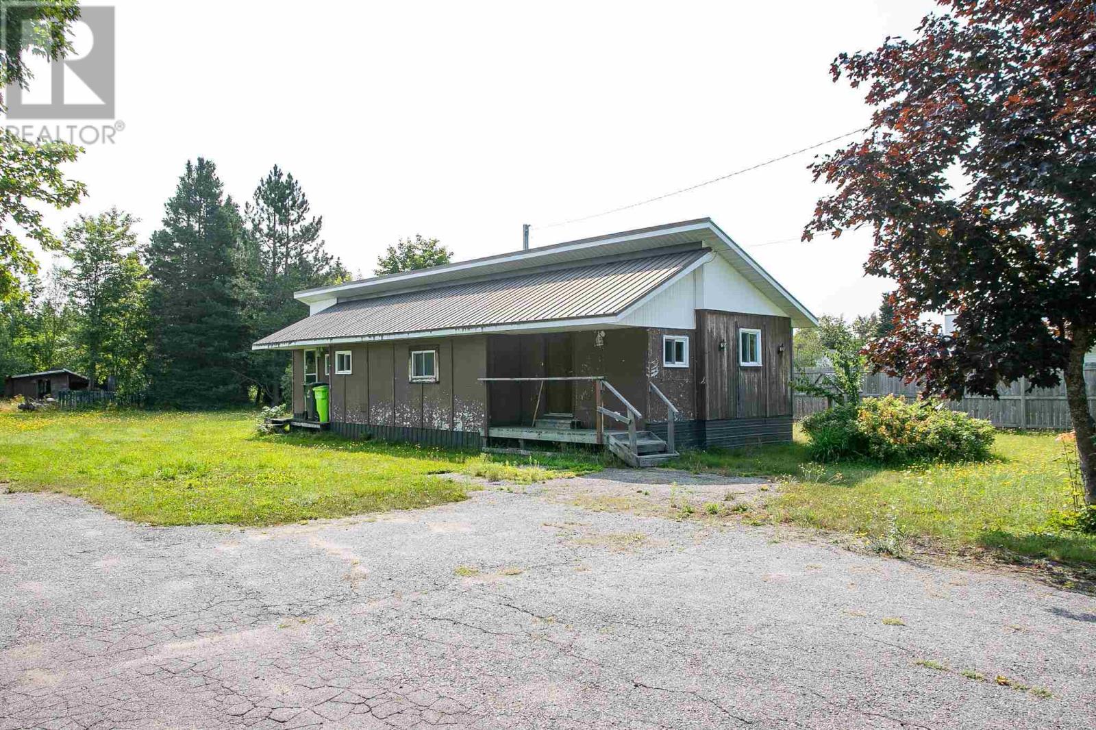 1118-old-goulais-bay-road-sault-ste-marie-ontario-sm261088