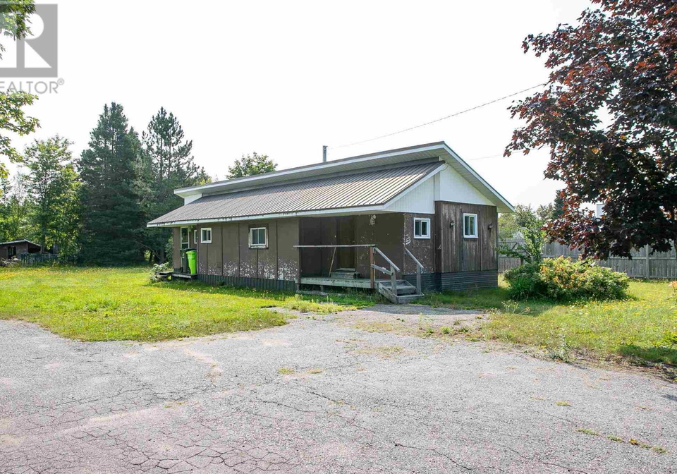 1118-old-goulais-bay-road-sault-ste-marie-ontario-sm261088