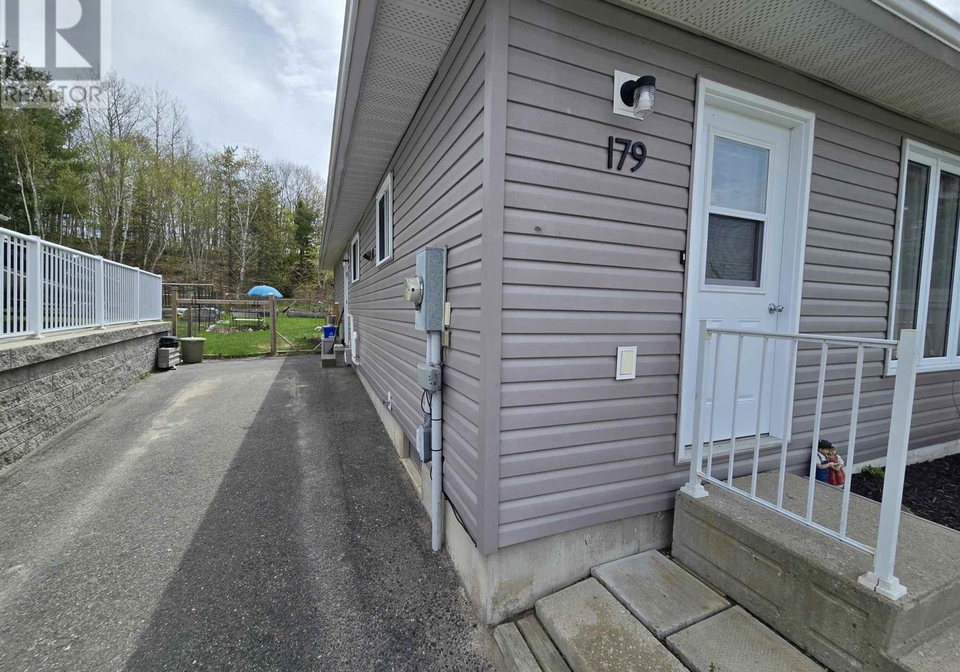 179-taylor-boulevard-elliot-lake-ontario-sm261101
