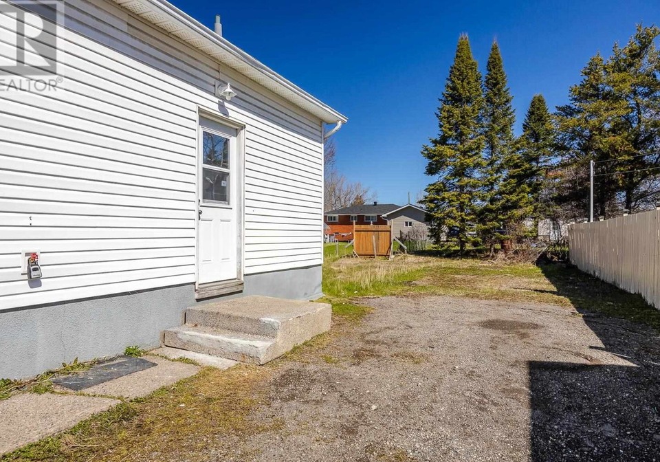 48-churchill-avenue-sault-ste-marie-ontario-sm261122
