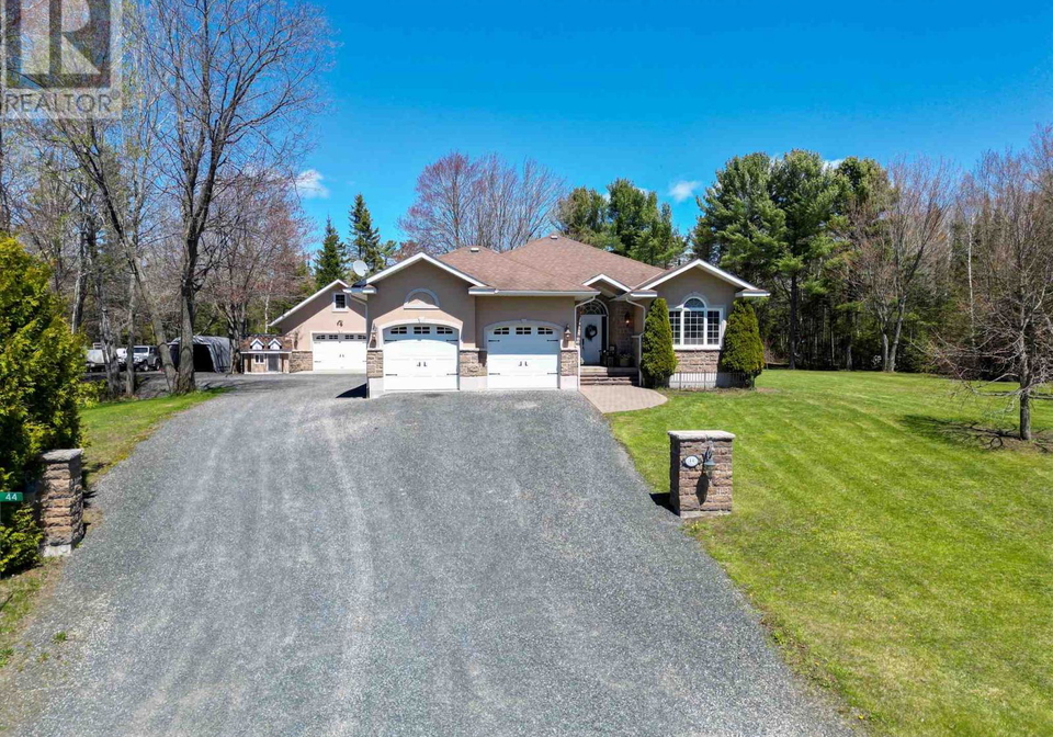 44-oak-road-blind-river-ontario-sm261124