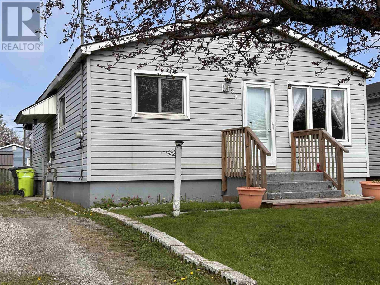 89-pittsburgh-avenue-sault-ste-marie-ontario-sm261141
