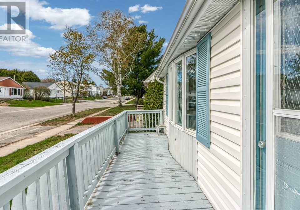 79-roman-avenue-elliot-lake-ontario-sm261148
