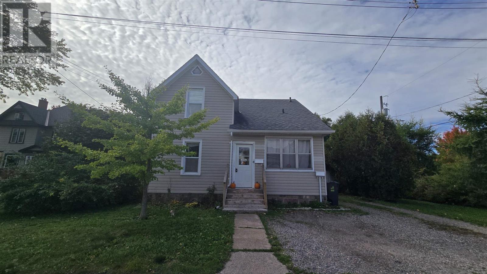 4-lansdowne-avenue-sault-ste-marie-ontario-sm261156