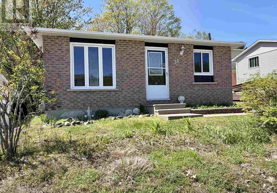 55-pearson-drive-elliot-lake-ontario-sm261214