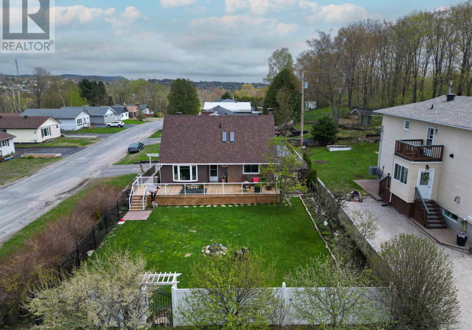 31-kain-crescent-elliot-lake-ontario-sm261215