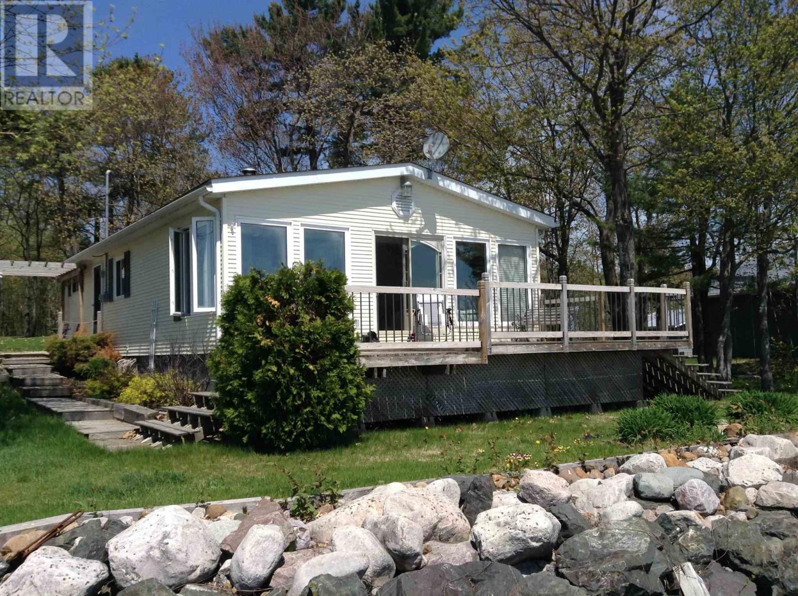 647b-lakeshore-drive-tarbutt-ontario-sm261235