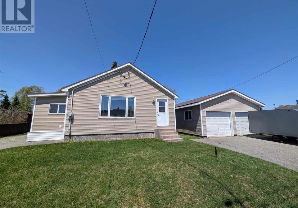 21-joliet-street-wawa-ontario-sm261247