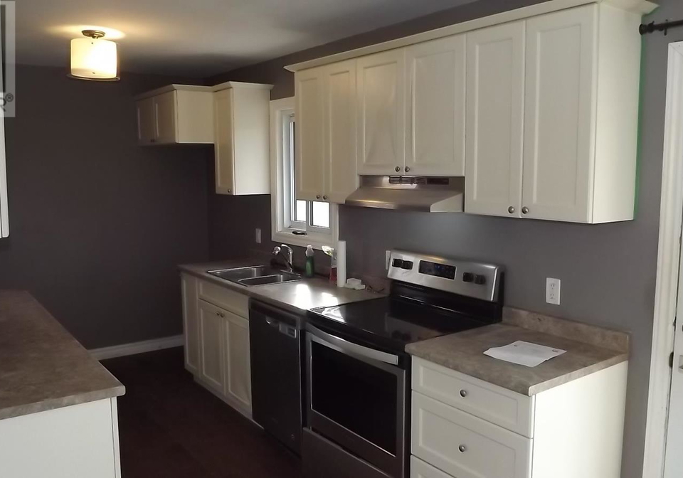 71-hutchison-avenue-elliot-lake-ontario-sm261258