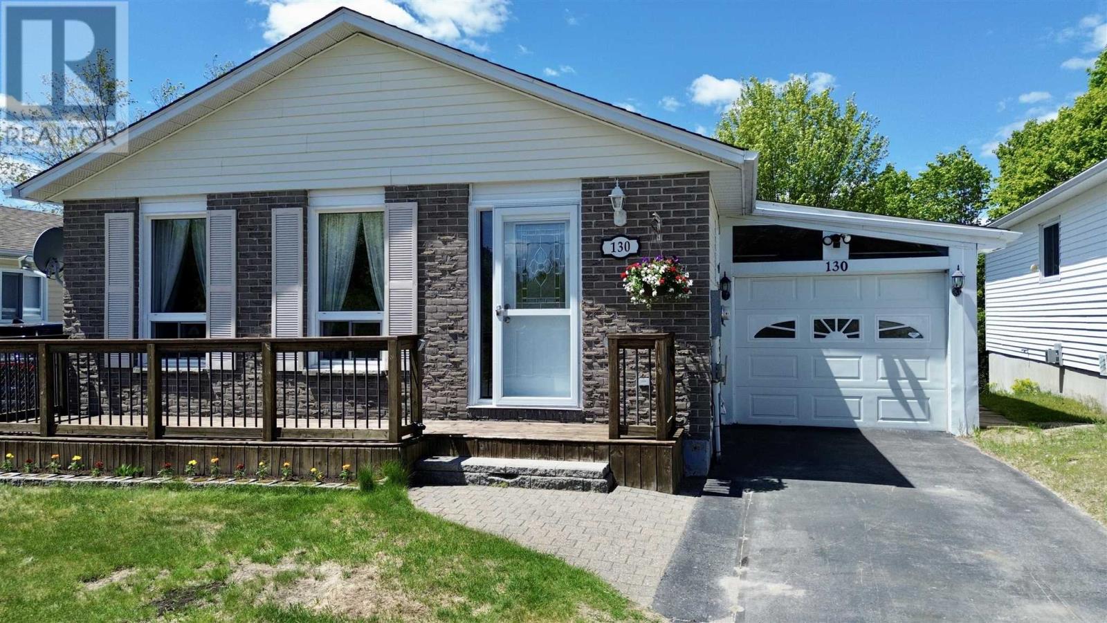 130-taylor-boulevard-elliot-lake-ontario-sm261260