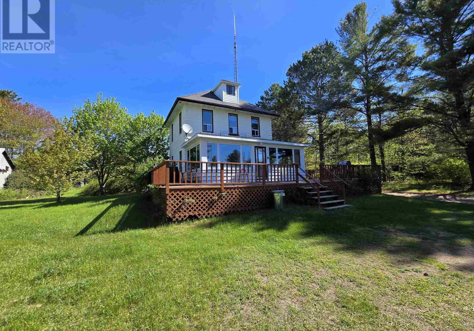 35-pine-ridge-road-huron-shores-ontario-sm261279