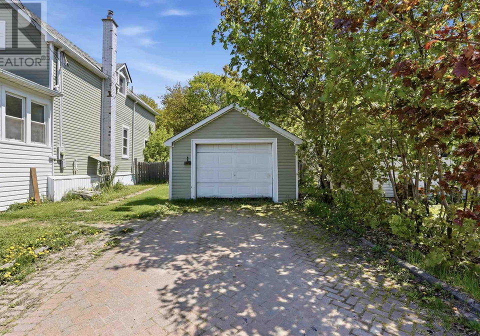 156-walnut-street-sault-ste-marie-ontario-sm261281