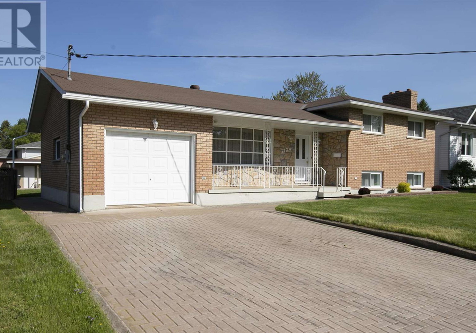 2134-queen-street-e-sault-ste-marie-ontario-sm261289