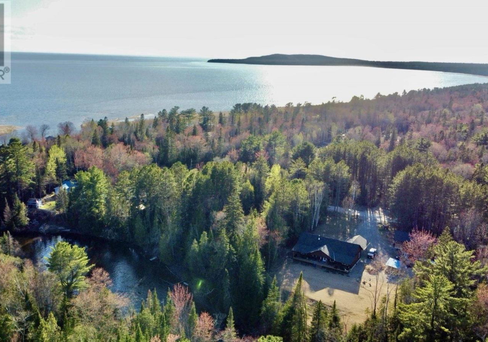 19-northwoods-drive-pancake-ontario-sm261292