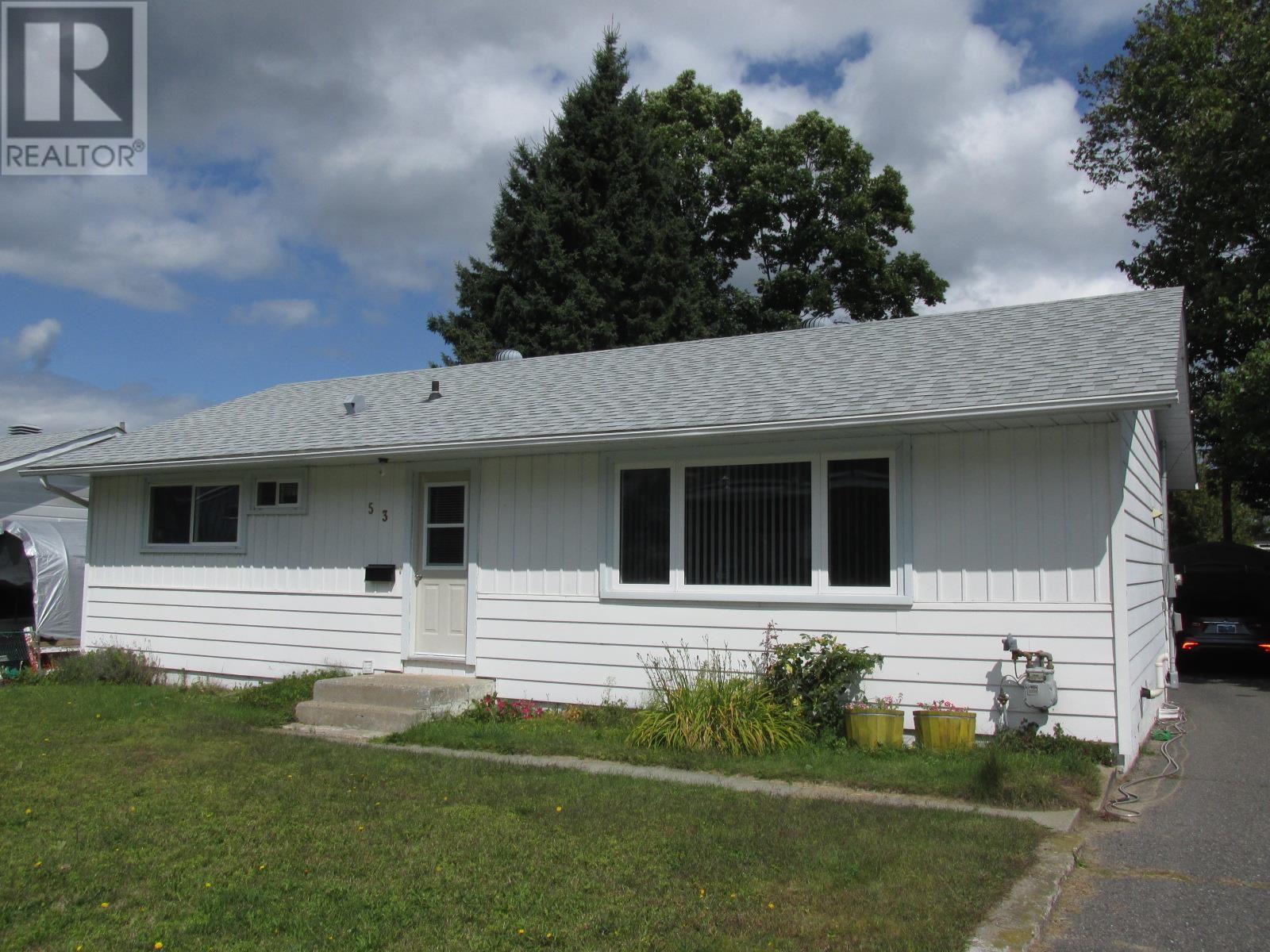 53-valley-crescent-elliot-lake-ontario-sm261293