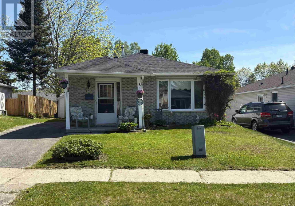 57-stewart-crescent-elliot-lake-ontario-sm261296