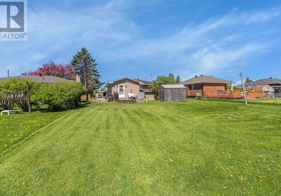 8-dawson-avenue-sault-ste-marie-ontario-sm261297