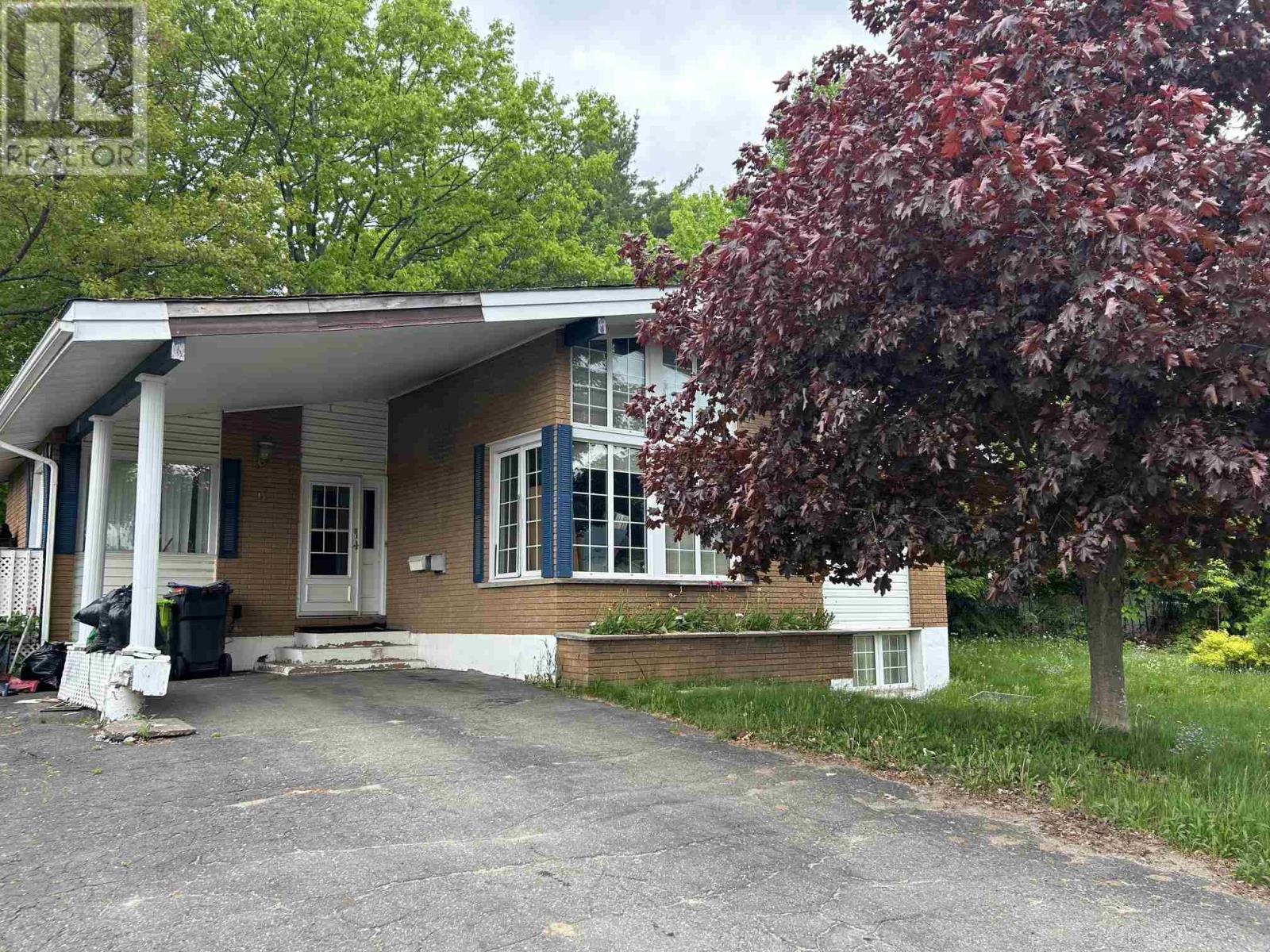 9-tadcaster-place-sault-ste-marie-ontario-sm261329
