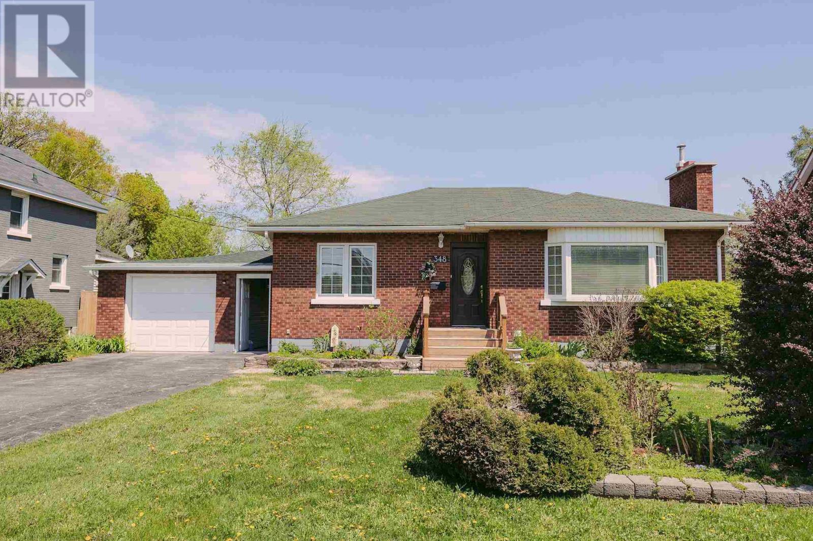 348-pine-street-sault-ste-marie-ontario-sm261334