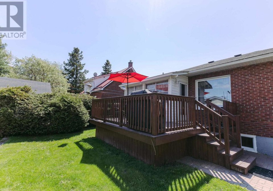 348-pine-street-sault-ste-marie-ontario-sm261334