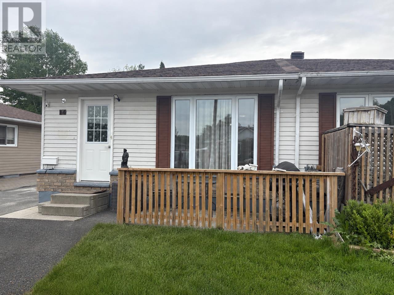 14-albert-street-elliot-lake-ontario-sm261339