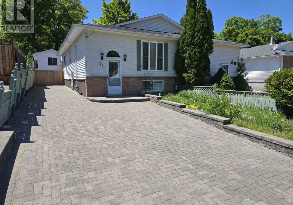 71-lawrence-avenue-elliot-lake-ontario-sm261357