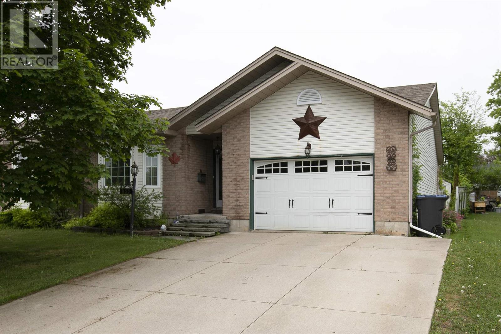 855-lake-street-sault-ste-marie-ontario-sm261404