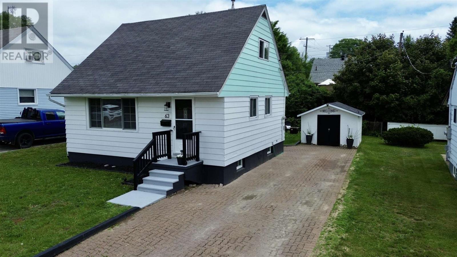 63-roman-avenue-elliot-lake-ontario-sm261415