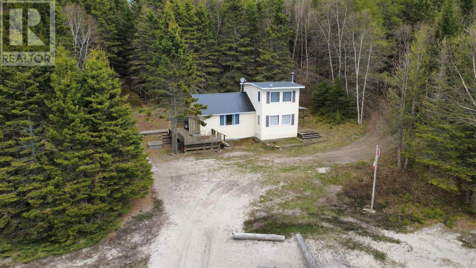 79-long-beach-road-wawa-ontario-sm261419